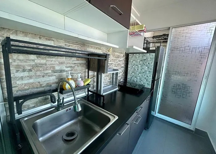 Regent Sky View Max 4 Persons And 5 Mins Walk To Mrt Bangson By Orn Apartment *