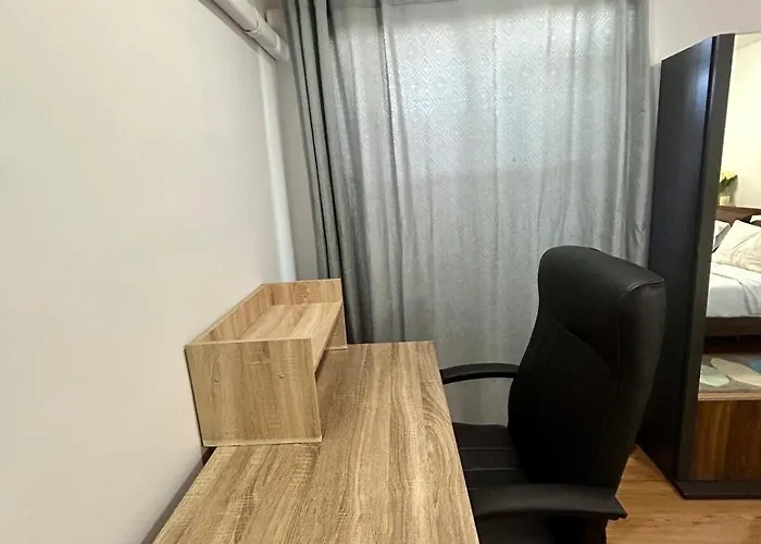 Regent Sky View Max 4 Persons And 5 Mins Walk To Mrt Bangson By Orn Apartment *