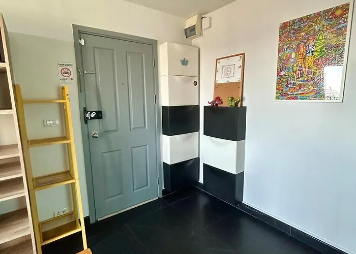 Regent Sky View Max 4 Persons And 5 Mins Walk To Mrt Bangson By Orn *